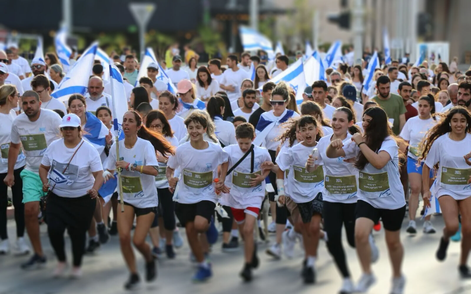 17313f96 aaab 453a 805f 35edbc5bace8 blur