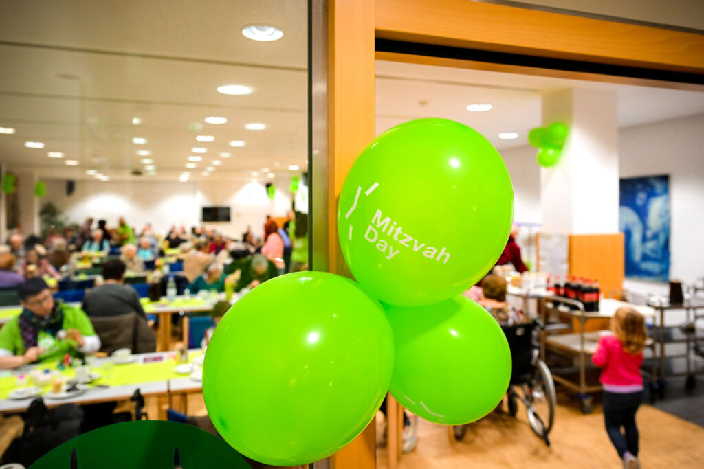 JG Altenzentrum Mitzvah Day 41 of 48